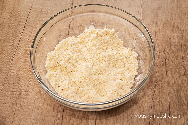 Shortcrust Pastry-crumbly mixture, Pastry Maestra