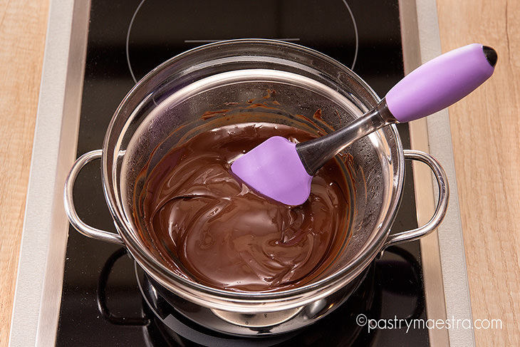How to Temper Chocolate, Pastry Maestra