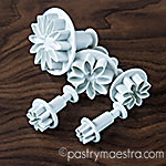 Daisy flower cookie plunger cutter Pastry Maestra